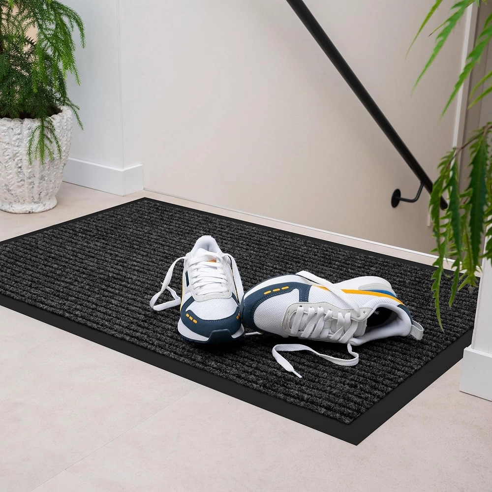 Matte Kir ve Nem Emme Özelliğine Sahip Kapı Önü Paspası